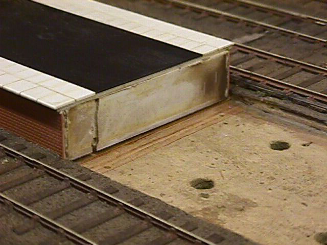 Platform at baseboard joint showing construction